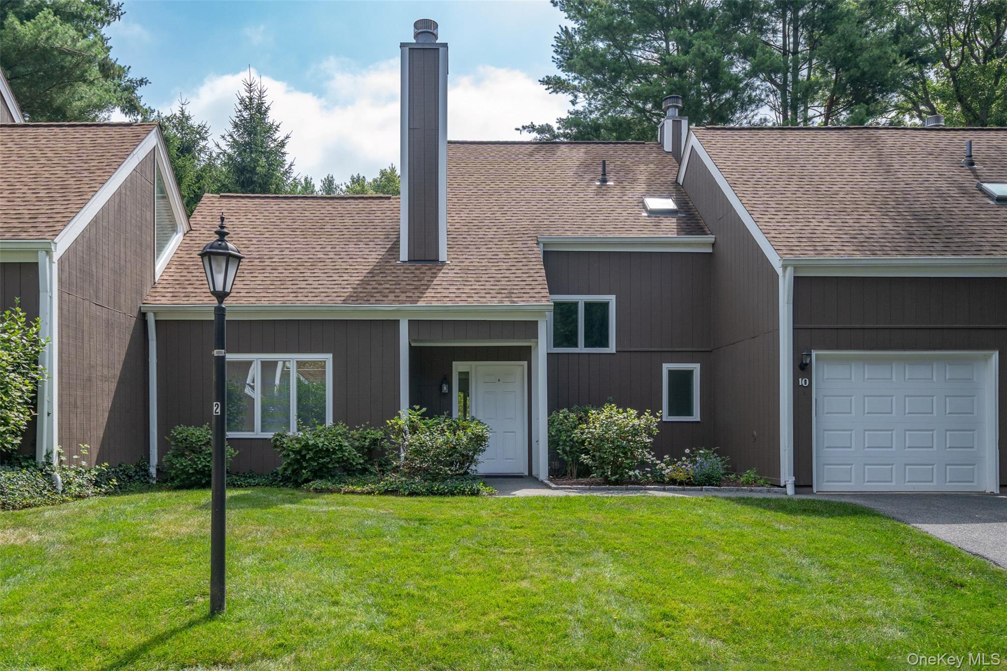 10 Grove Mews, Chappaqua, NY 10514