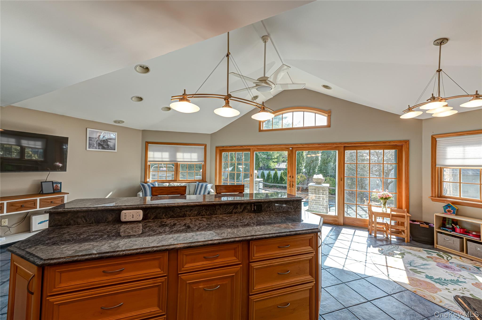 28 Clifford Court, Malverne, NY 11565