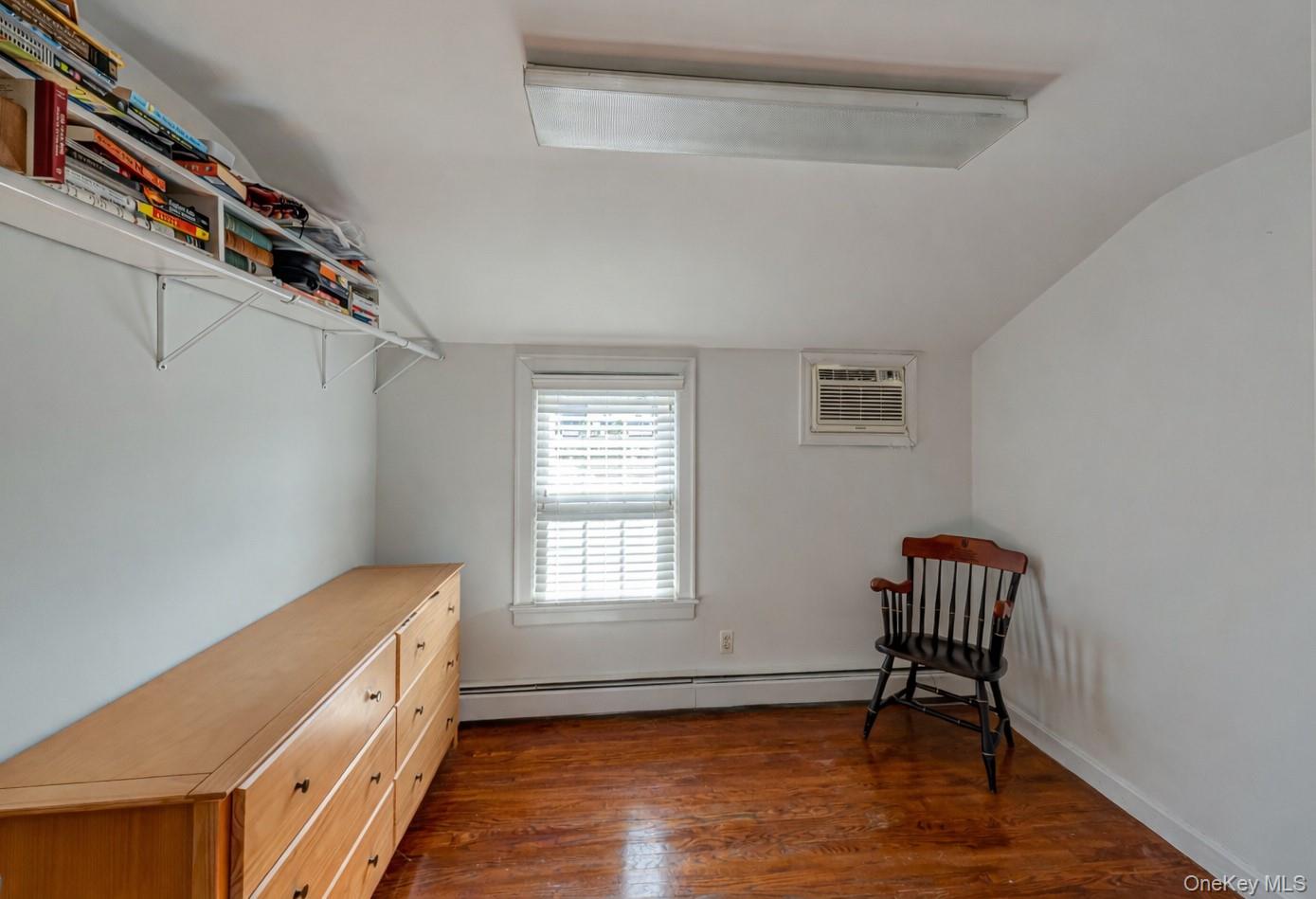 28 Clifford Court, Malverne, NY 11565