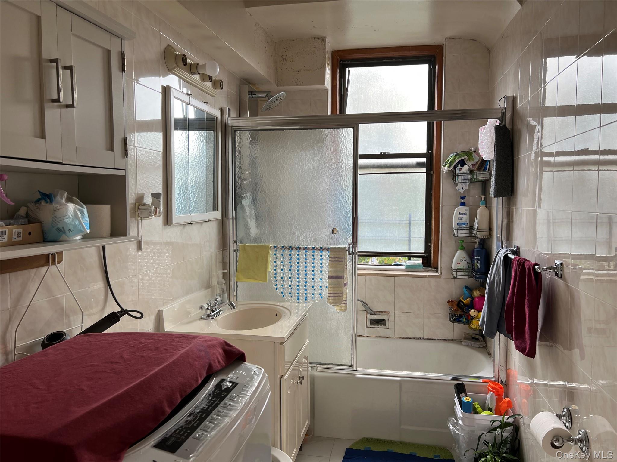 40-35 Ithaca Street # 3D, Elmhurst, NY 11373