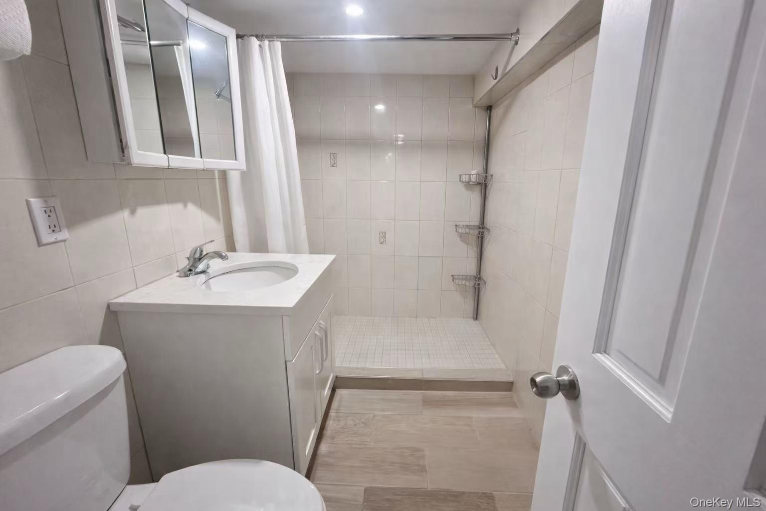 74-25 64th Place, Ridgewood, NY 11385