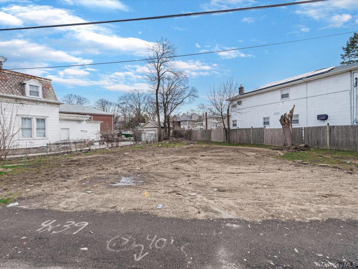 43 Peninsula Boulevard, Hempstead, NY 11550