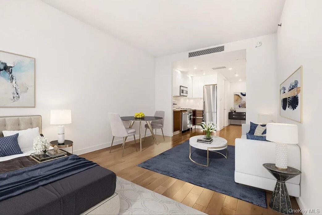 11-35 45TH Avenue # 3H, Queens, NY 11101