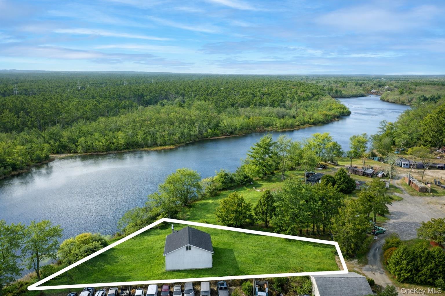 1161 W Main Street, Riverhead, NY 11901