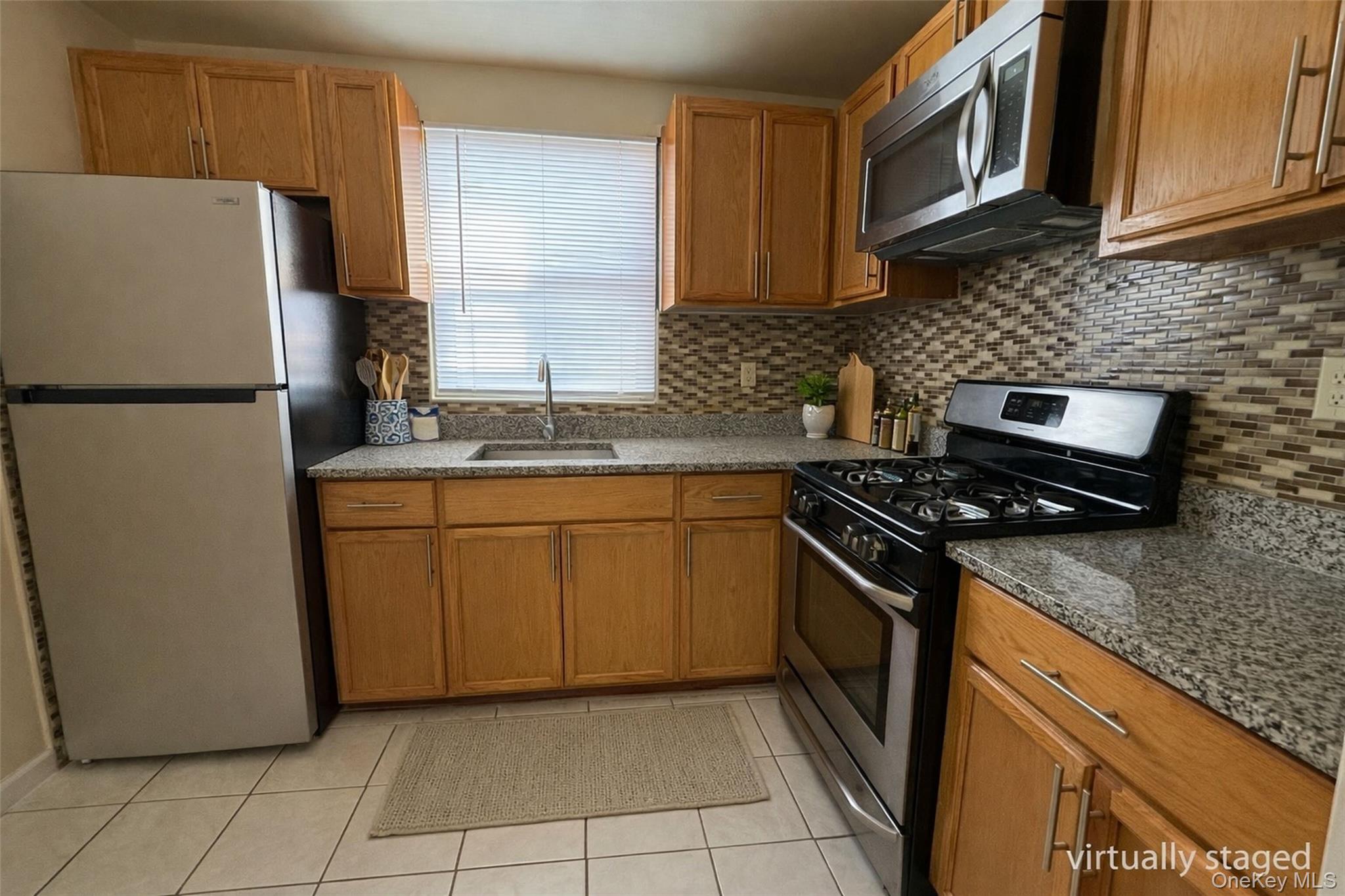 451 Fulton Avenue # 1L/2L, Hempstead, NY 11550