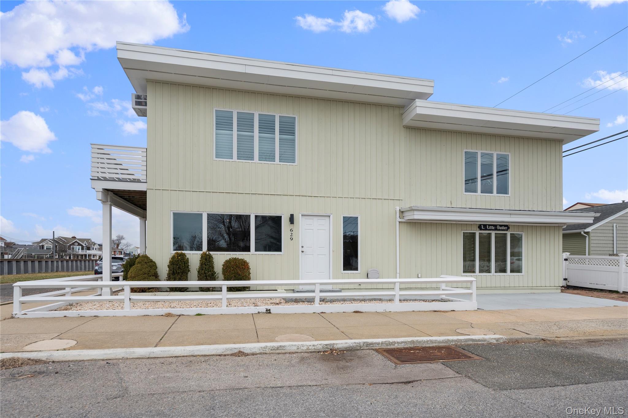 629 E Pine Street, Long Beach, NY 11561
