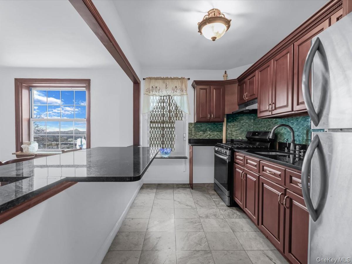 56-07 31st # 6A, Woodside, NY 11377