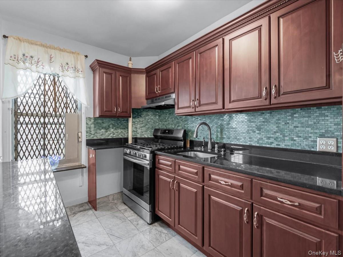 56-07 31st # 6A, Woodside, NY 11377