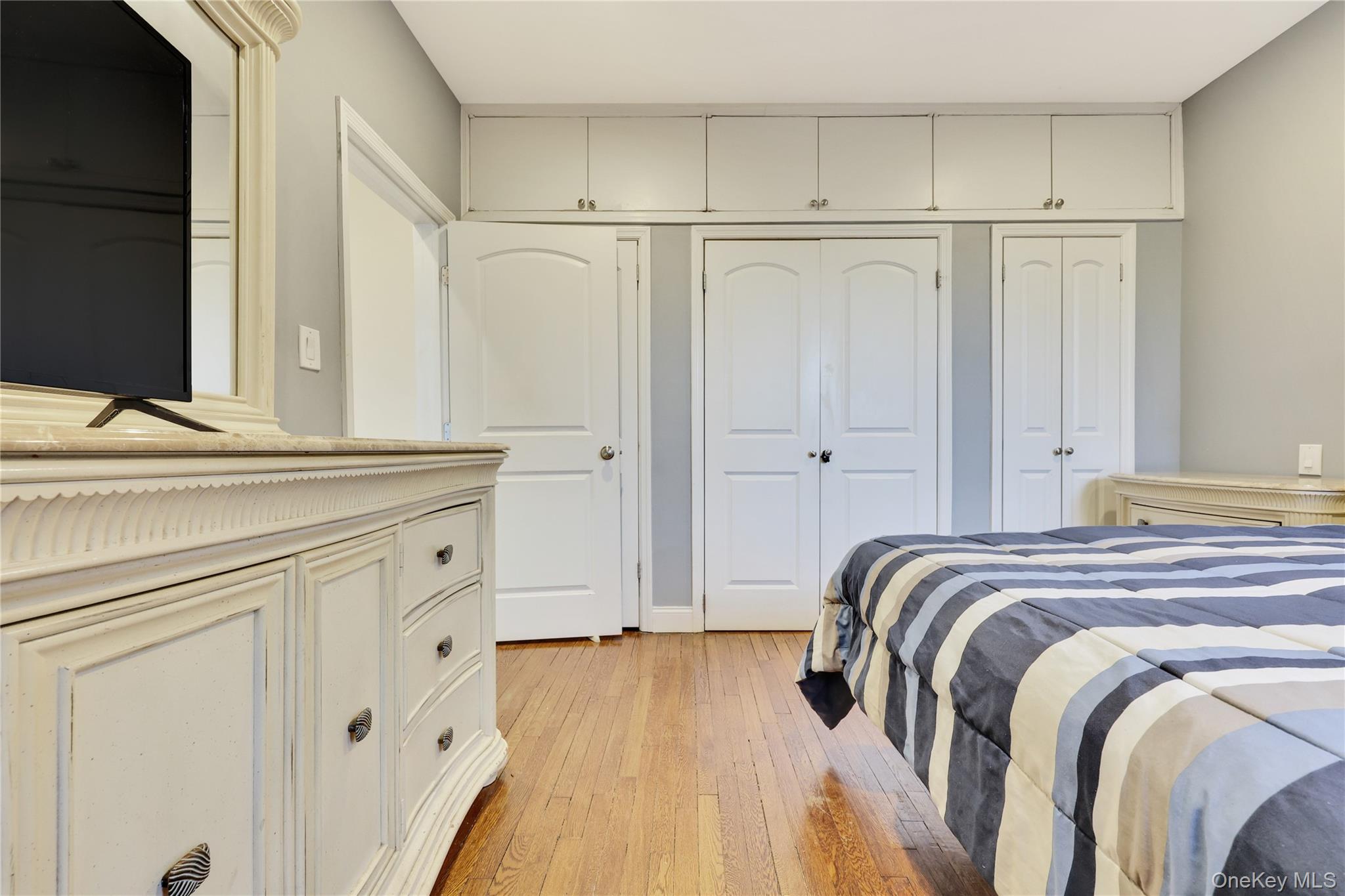 819 Broadway # 1-G, Woodmere, NY 11598