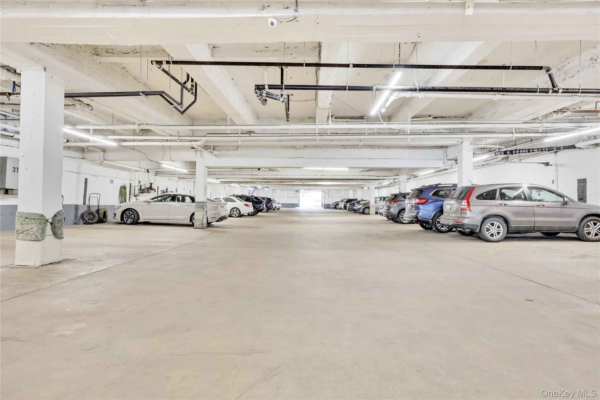 819 Broadway # 1-G, Woodmere, NY 11598