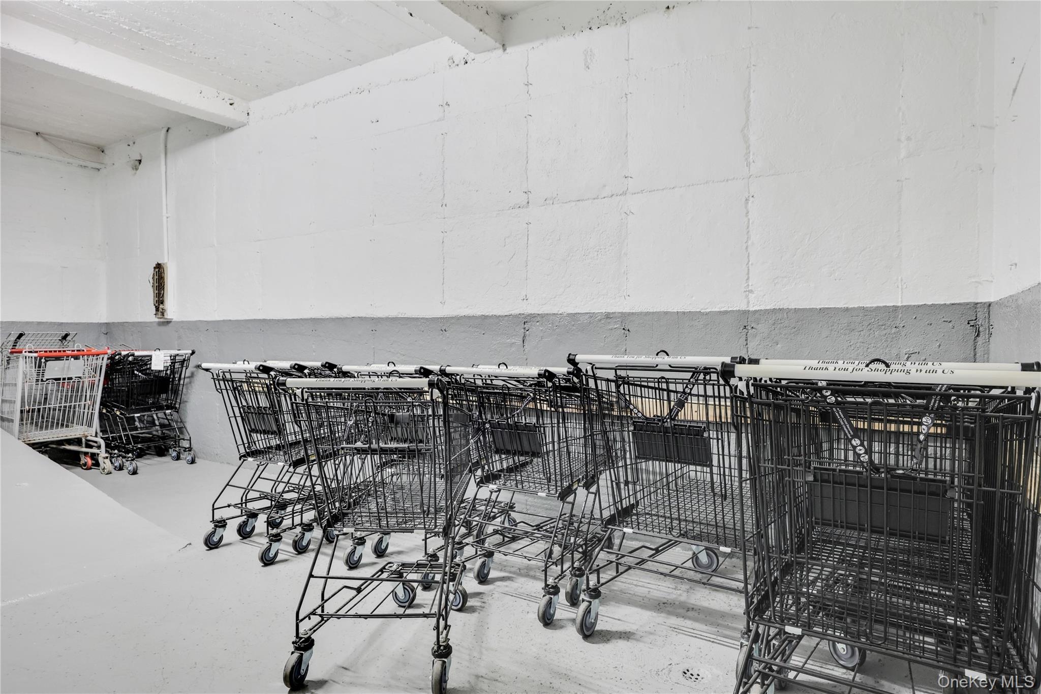 819 Broadway # 1-G, Woodmere, NY 11598