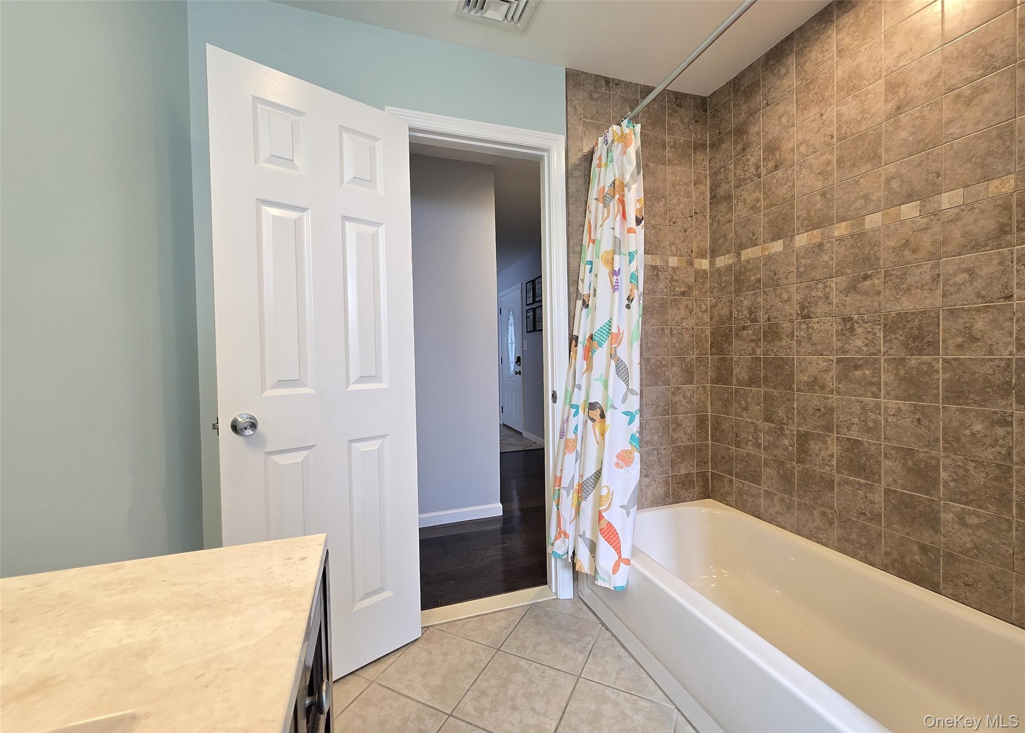 28 Timber Trail Lane, Medford, NY 11763