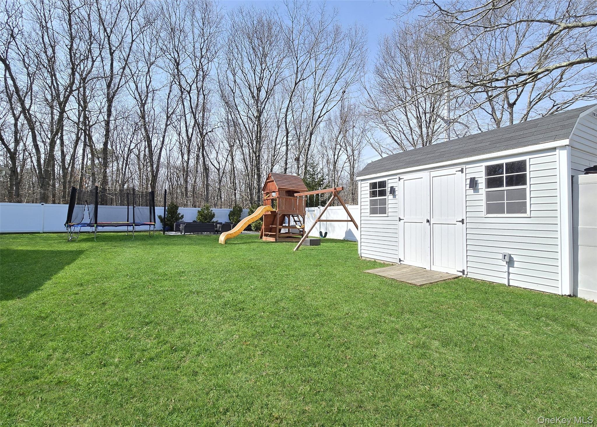 28 Timber Trail Lane, Medford, NY 11763