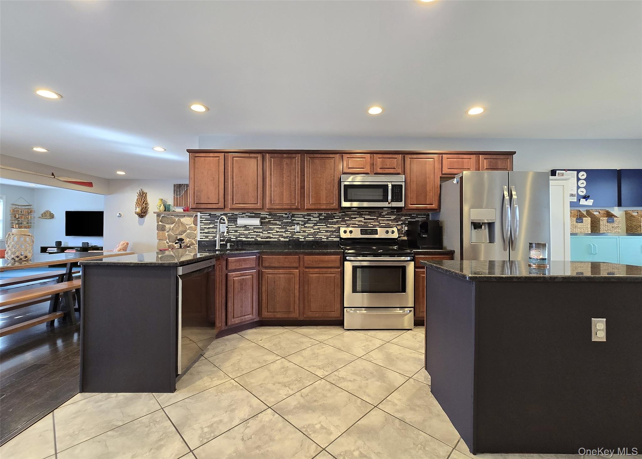 28 Timber Trail Lane, Medford, NY 11763