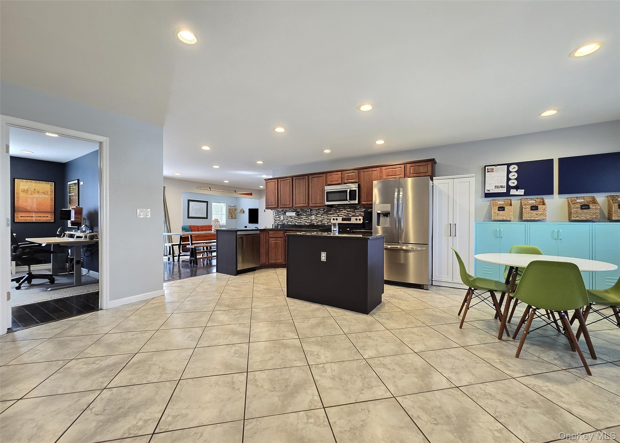 28 Timber Trail Lane, Medford, NY 11763