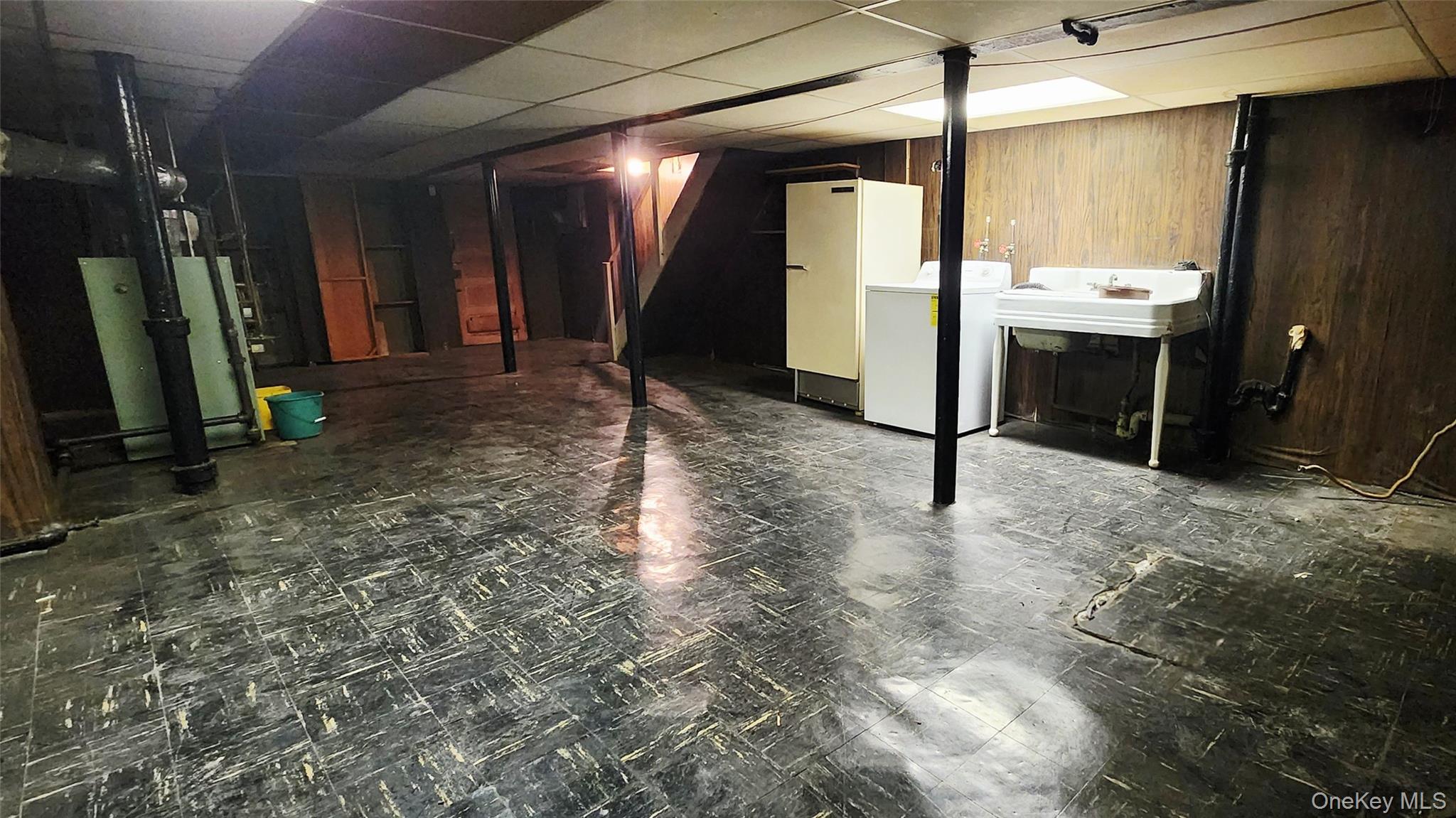 5940 Flushing Avenue, Maspeth, NY 11378