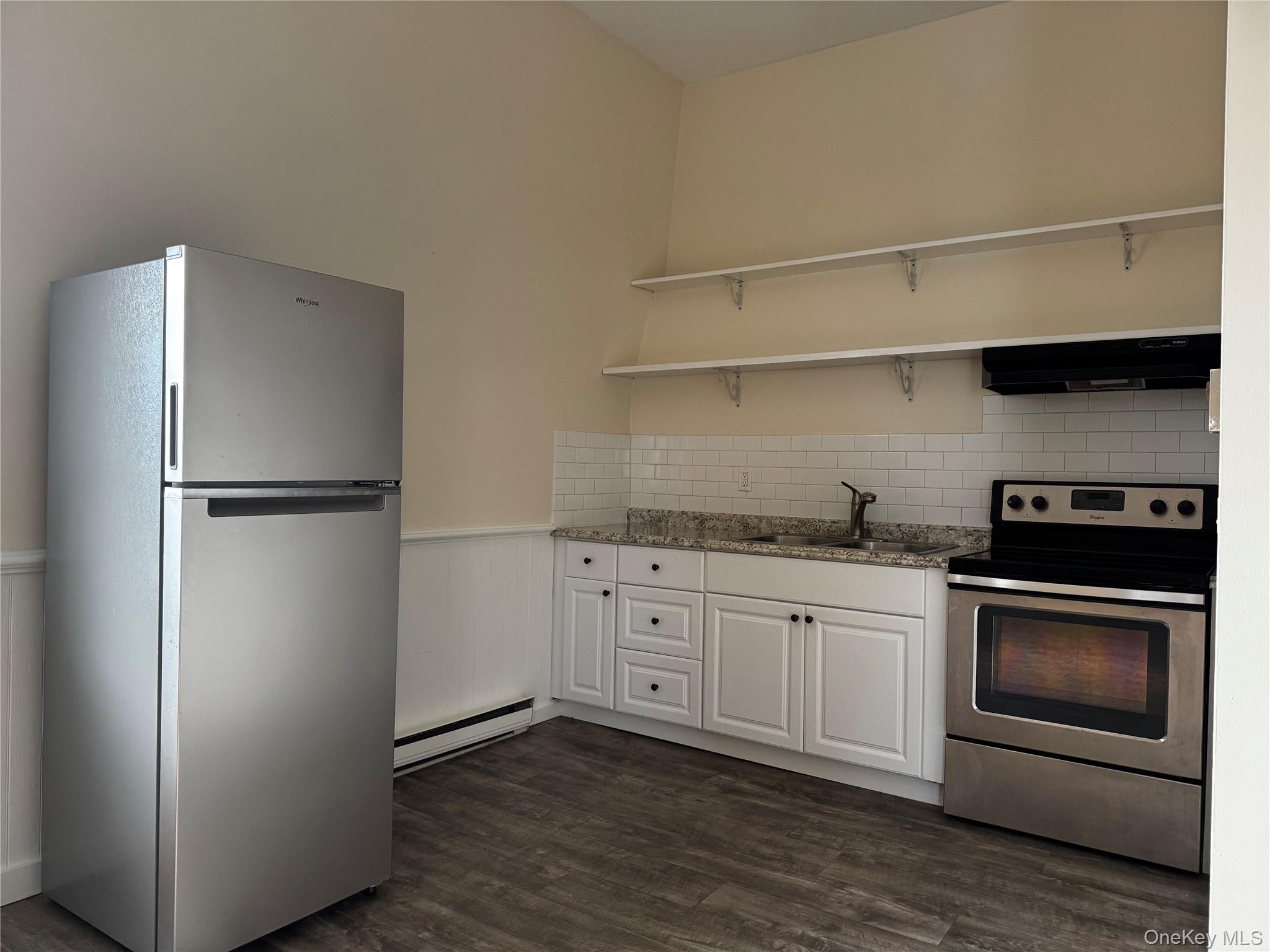 24 FRONT Street # 3B, Millbrook, NY 12545