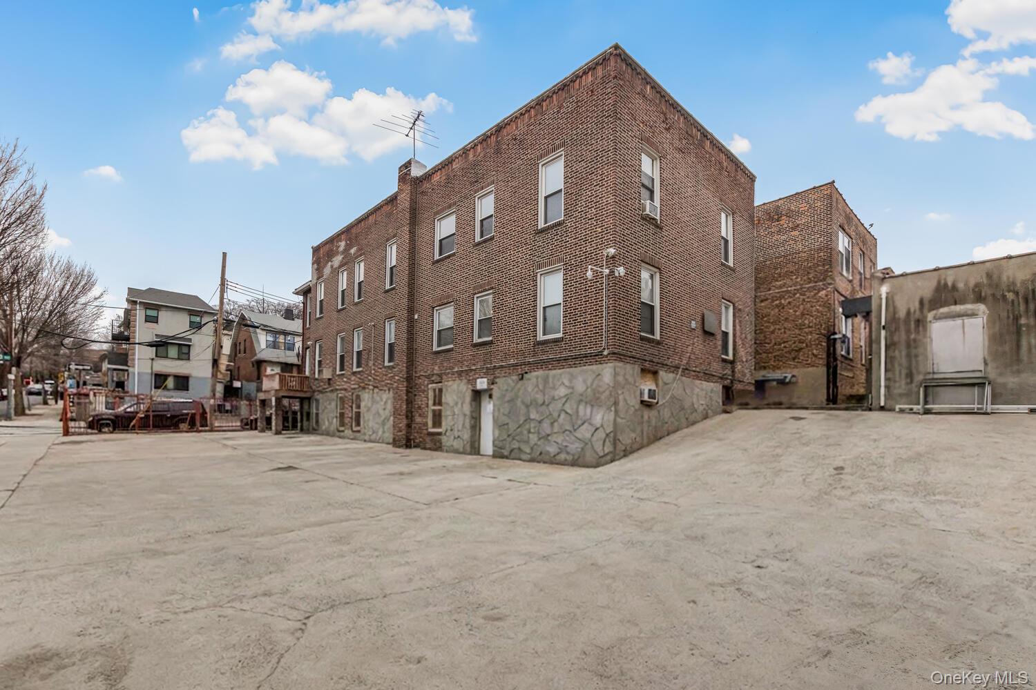 210 W 179th Street, Bronx, NY 10453