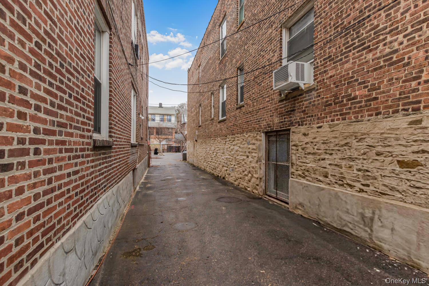 210 W 179th Street, Bronx, NY 10453