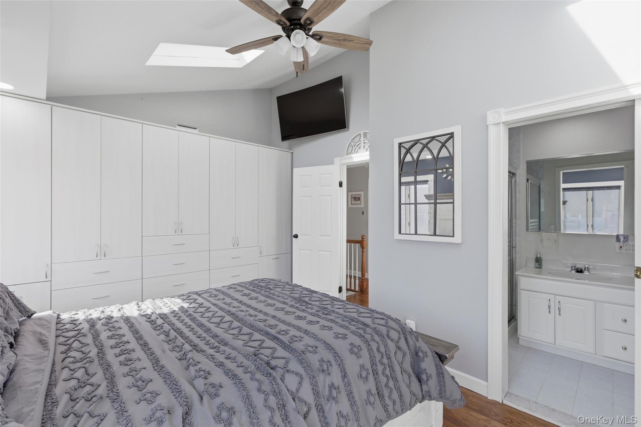 10 Weldon Lane, Farmingville, NY 11738