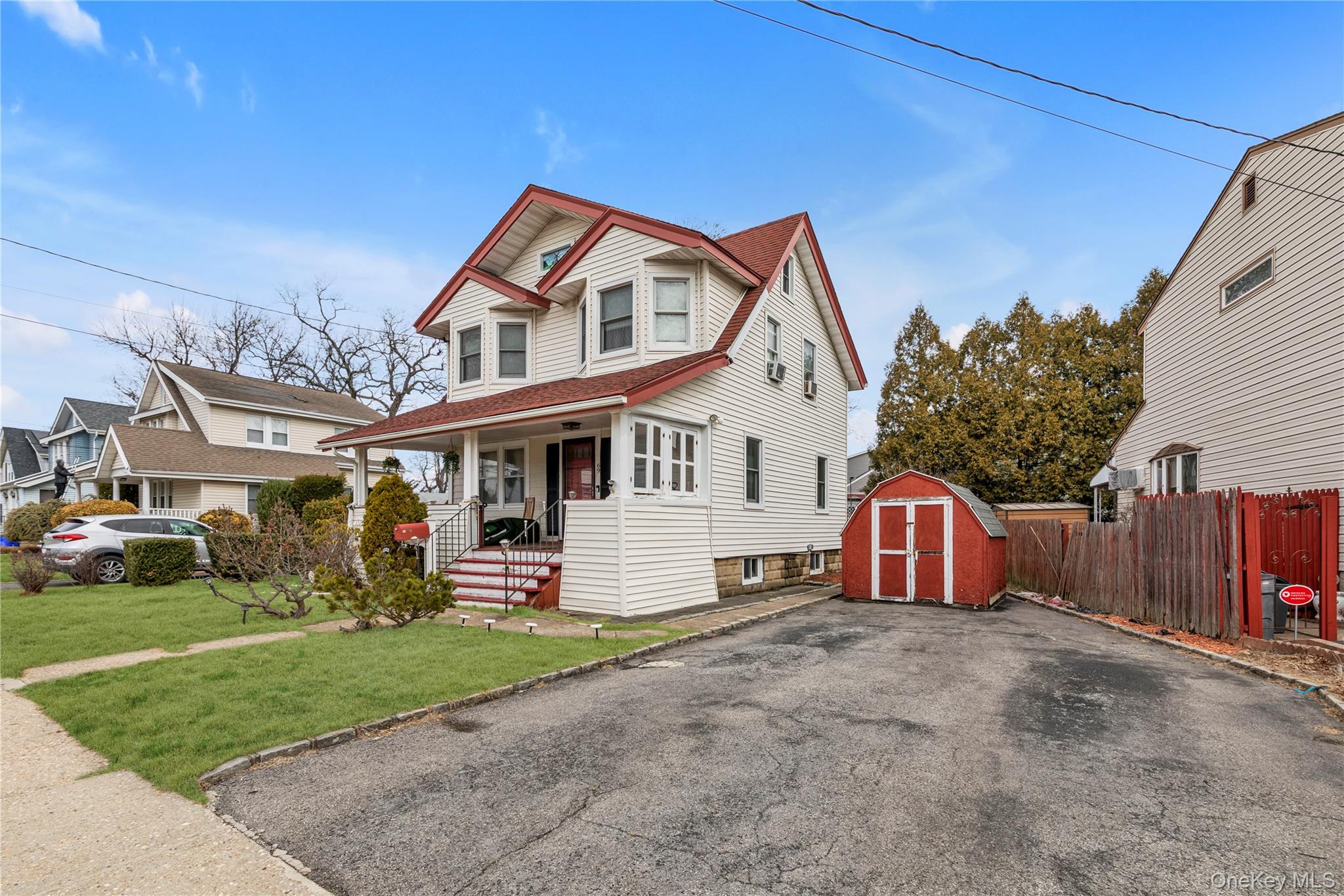 69 Forest Avenue, Valley Stream, NY 11581