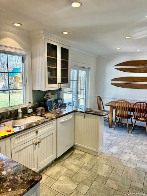 4 Tamarack Court, East Quogue, NY 11942