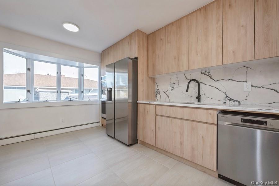 482 Harbor Drive, Cedarhurst, NY 11516