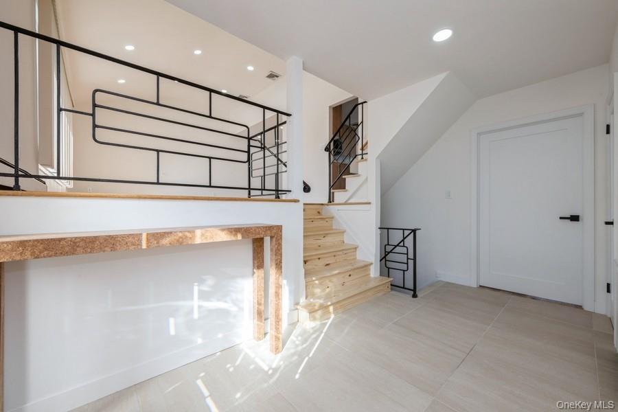 482 Harbor Drive, Cedarhurst, NY 11516