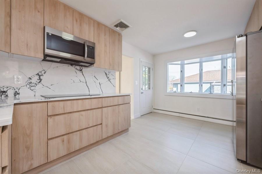 482 Harbor Drive, Cedarhurst, NY 11516