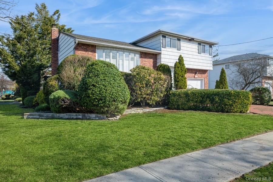 482 Harbor Drive, Cedarhurst, NY 11516