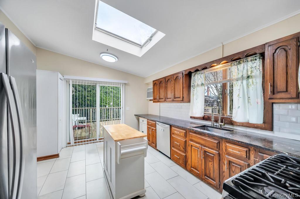 2315 Willow Street, Wantagh, NY 11793