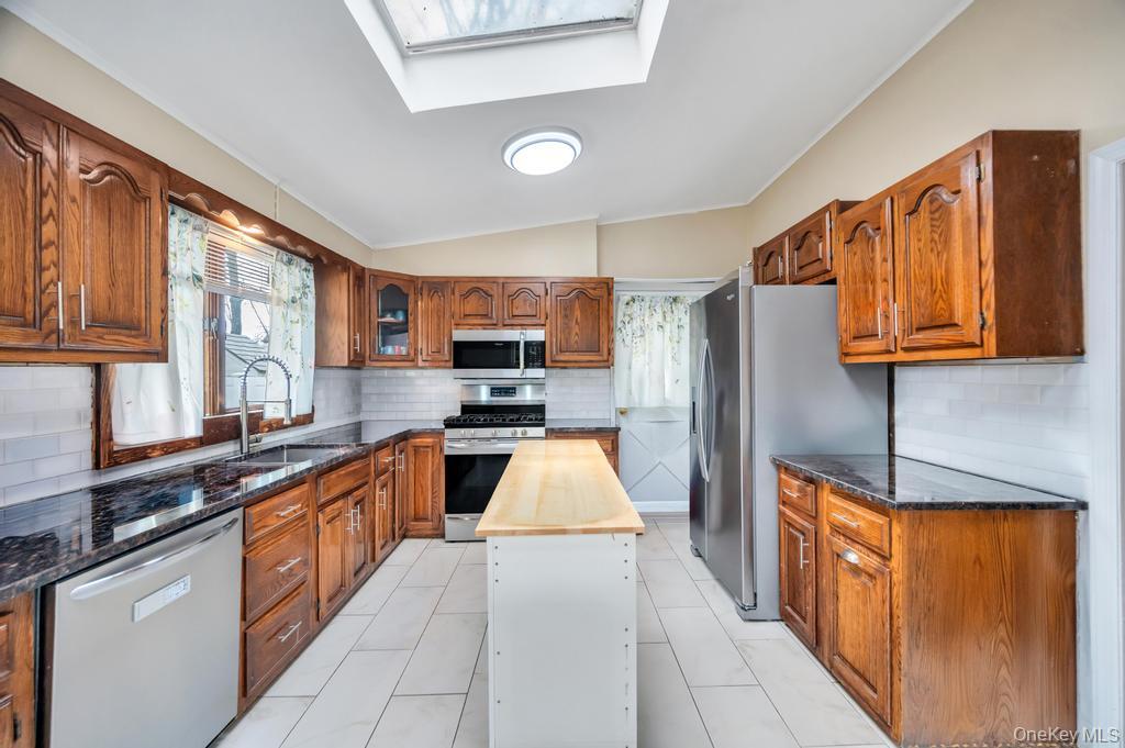 2315 Willow Street, Wantagh, NY 11793