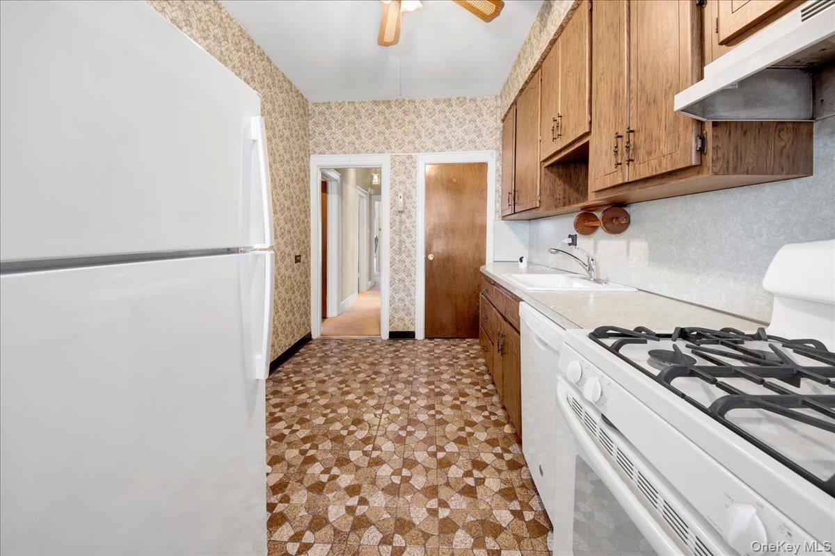 2028 Haight Avenue, Bronx, NY 10461