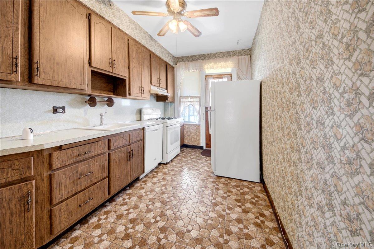 2028 Haight Avenue, Bronx, NY 10461