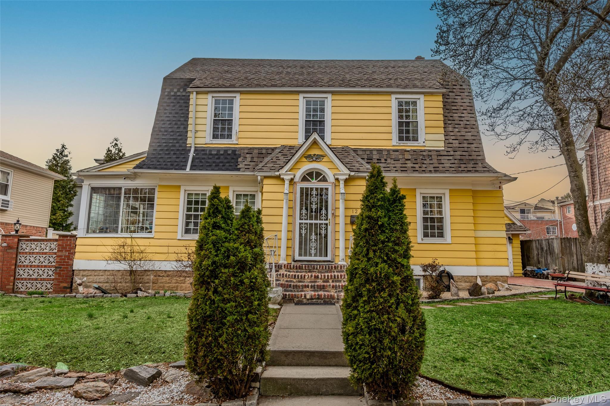 12-40 Beech Court, College Point, NY 11356