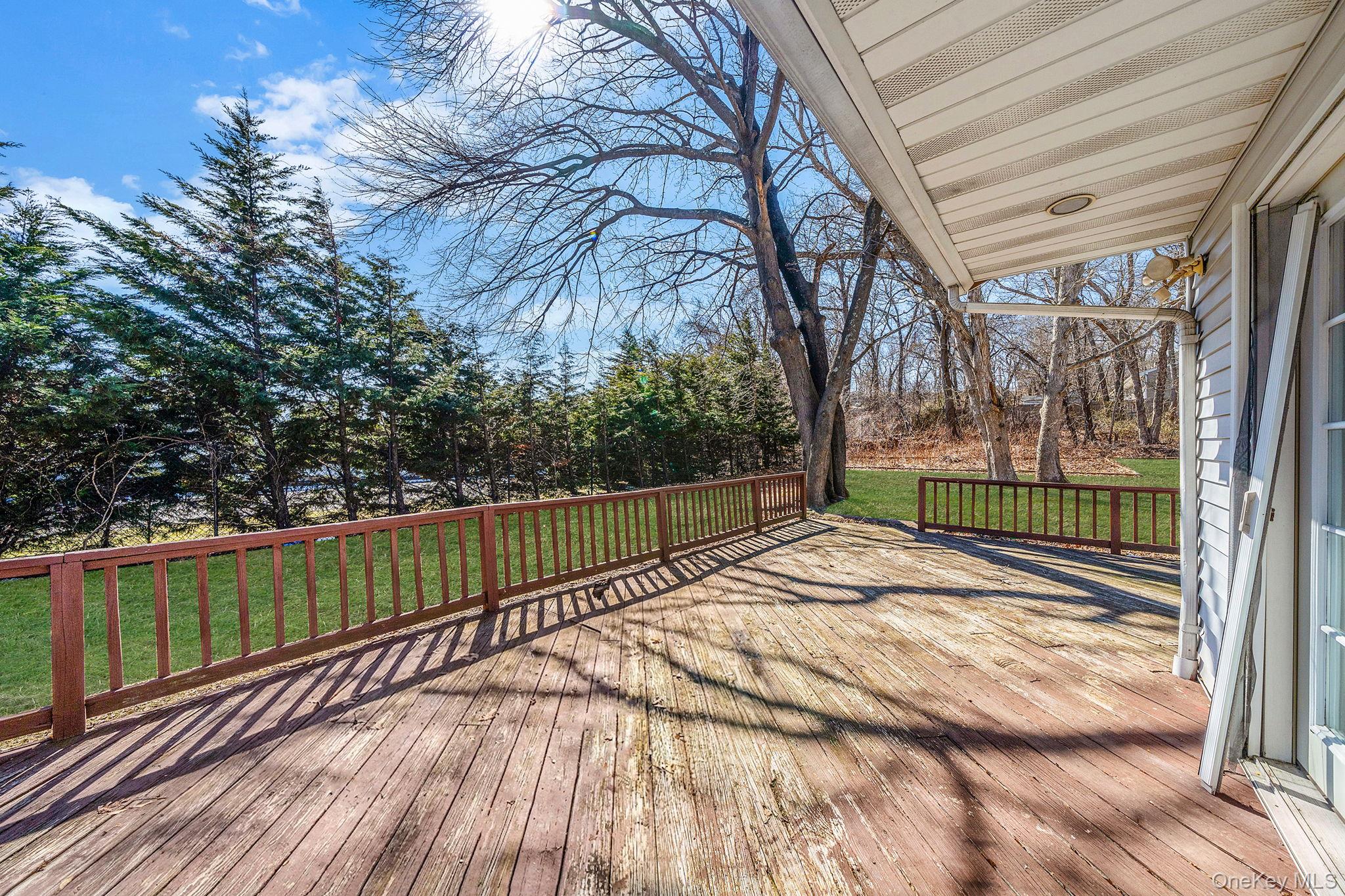 2 Buchanan Avenue, Coram, NY 11727