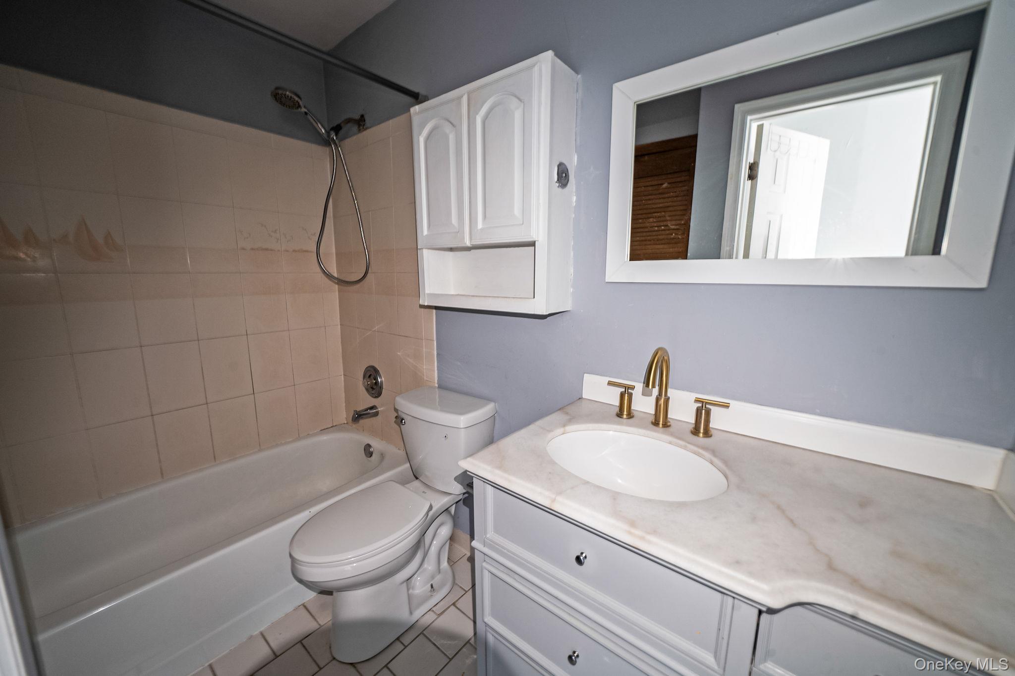 2 Buchanan Avenue, Coram, NY 11727