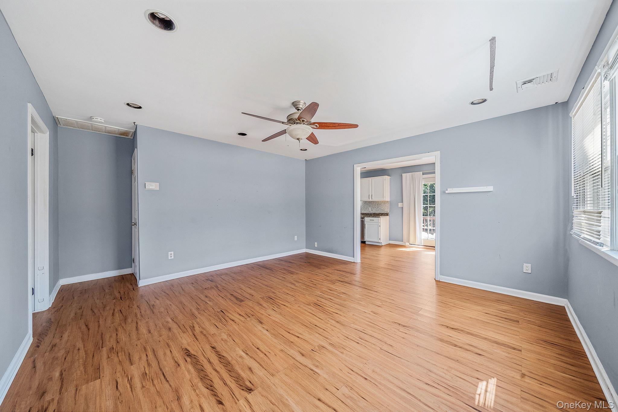 2 Buchanan Avenue, Coram, NY 11727