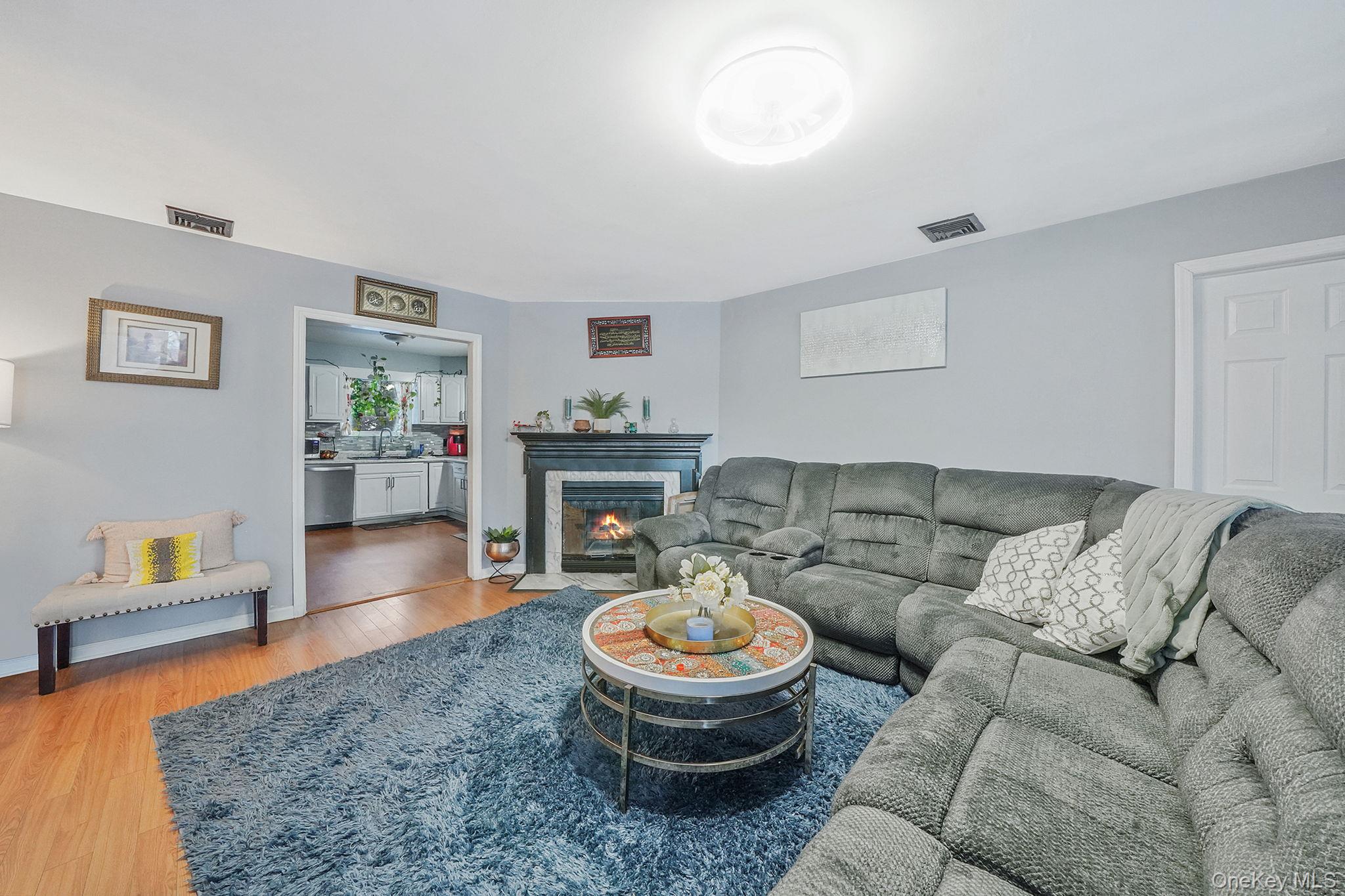 2 Buchanan Avenue, Coram, NY 11727