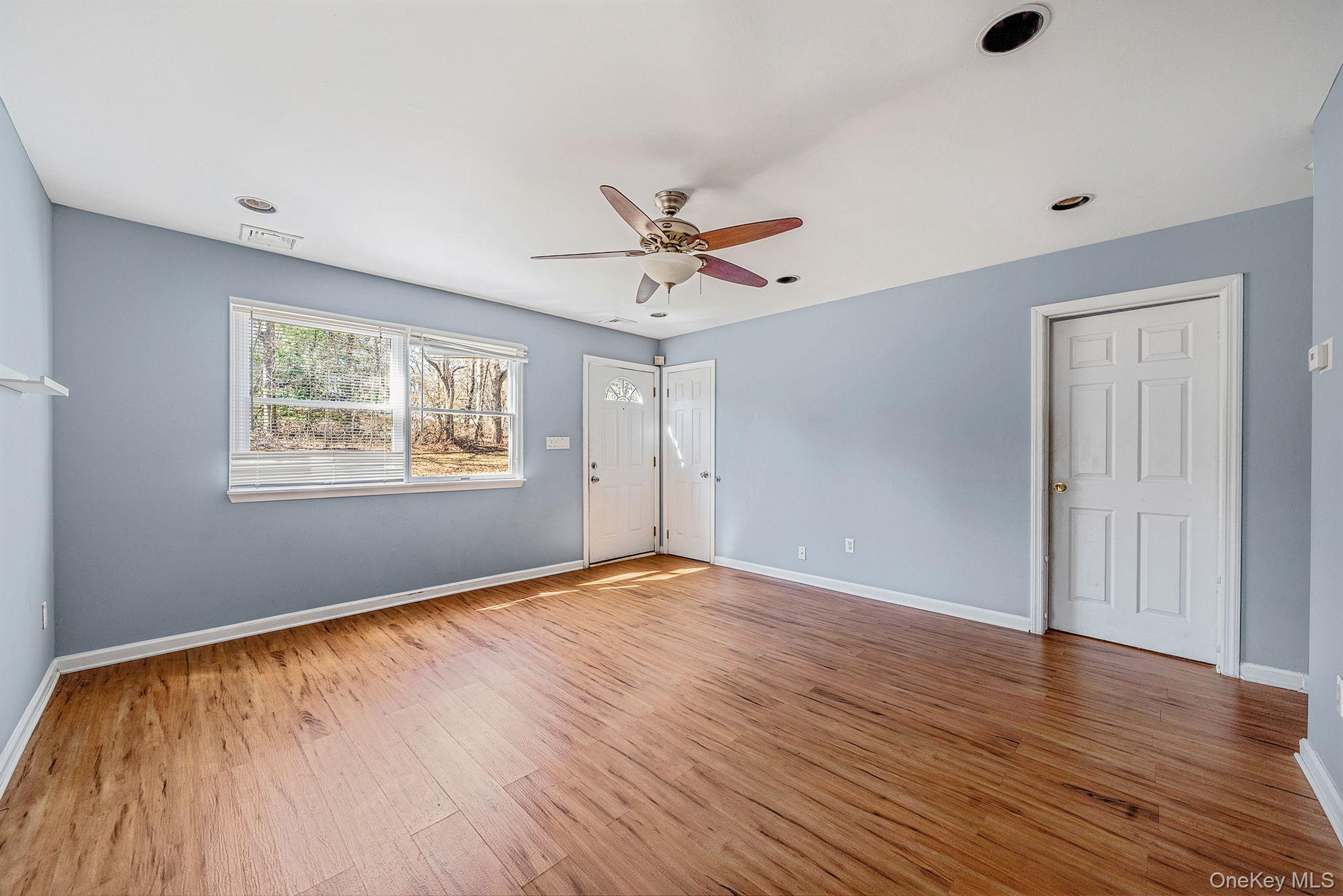 2 Buchanan Avenue, Coram, NY 11727