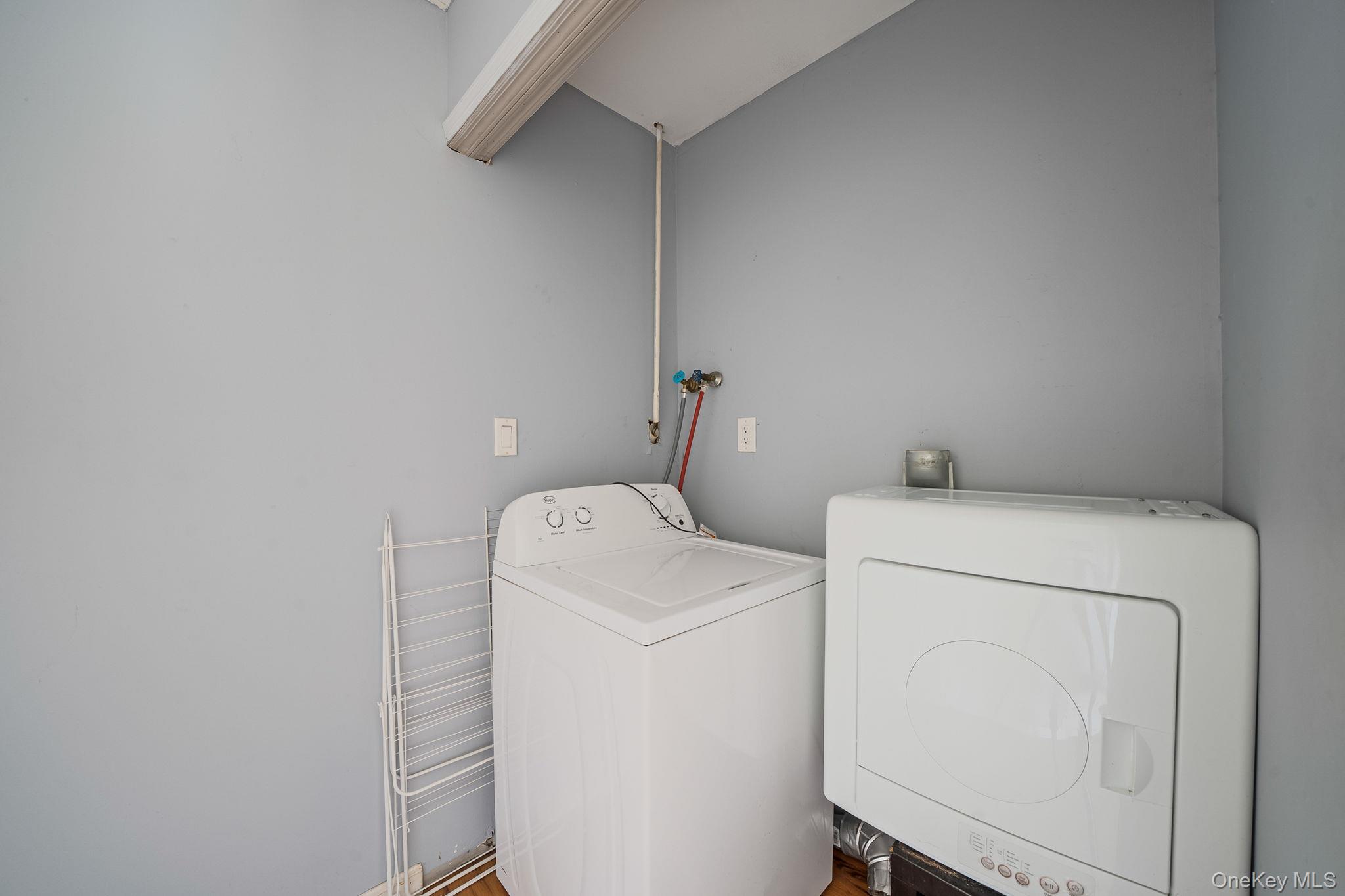 2 Buchanan Avenue, Coram, NY 11727