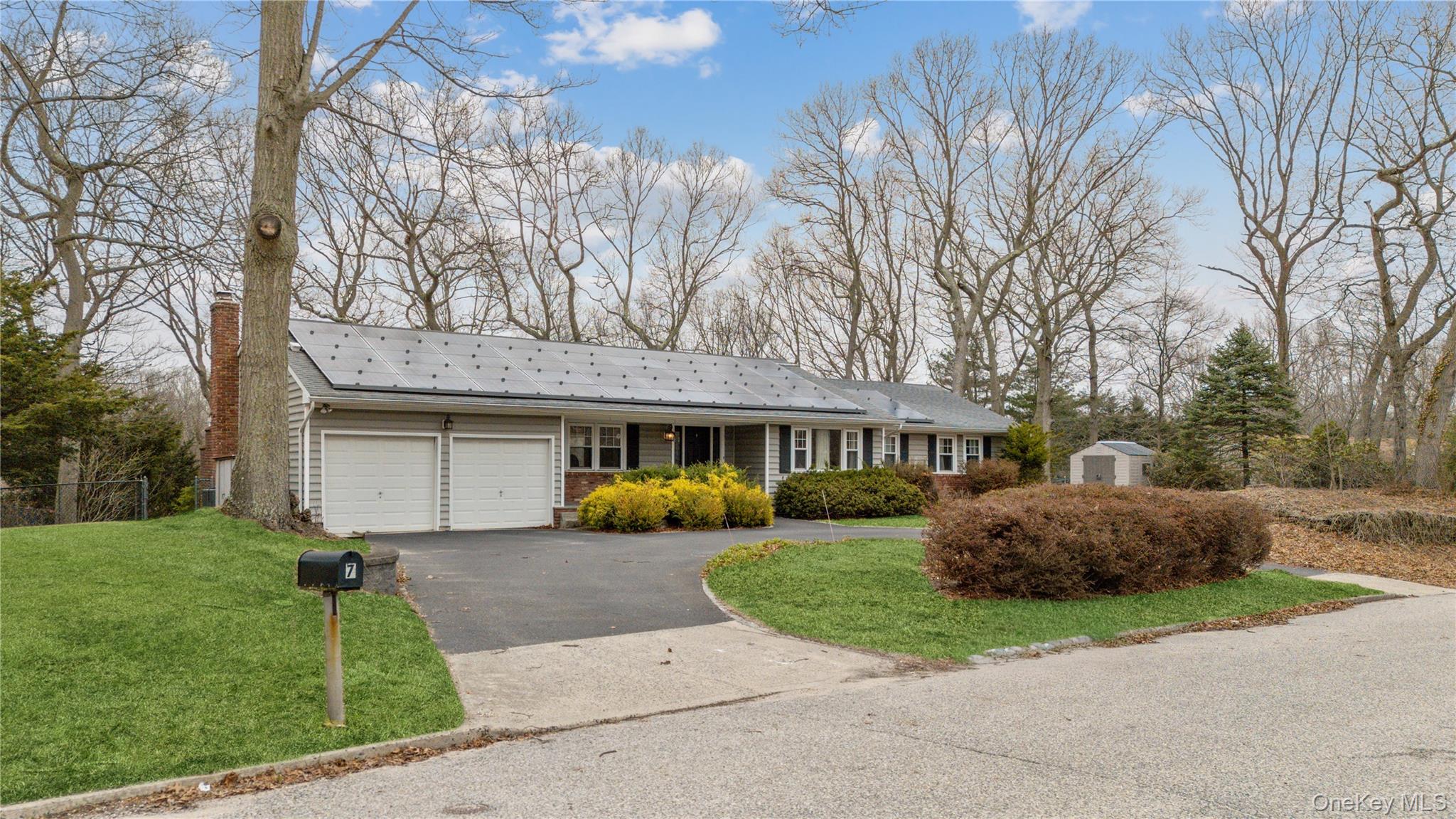 7 Fox Road, East Setauket, NY 11733