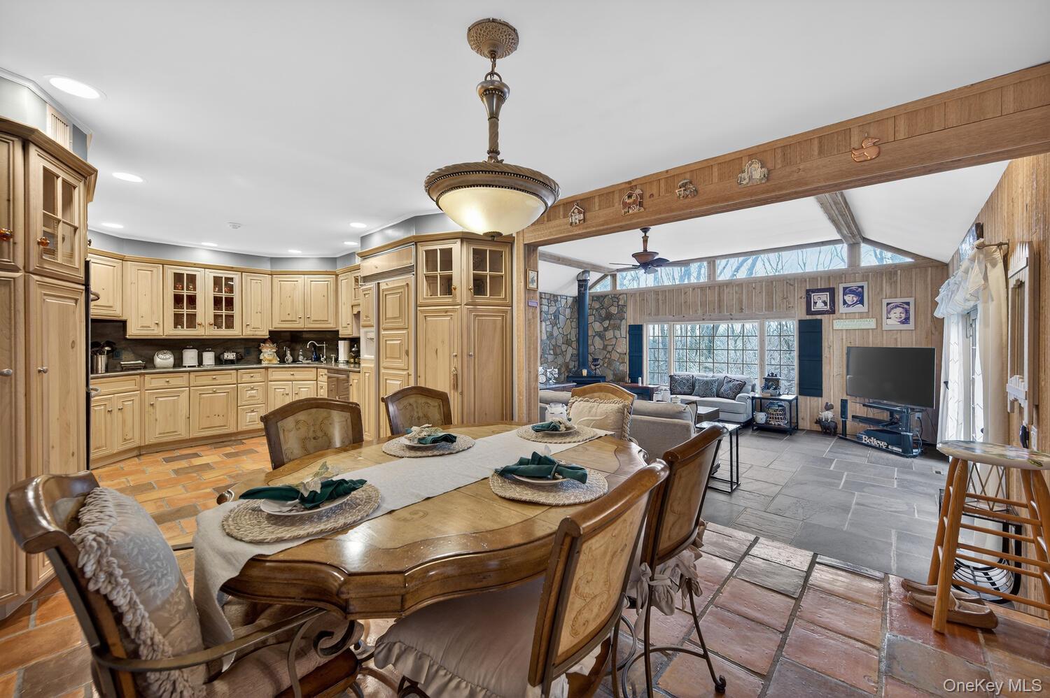 23 Beaverhill Lane, Huntington, NY 11743