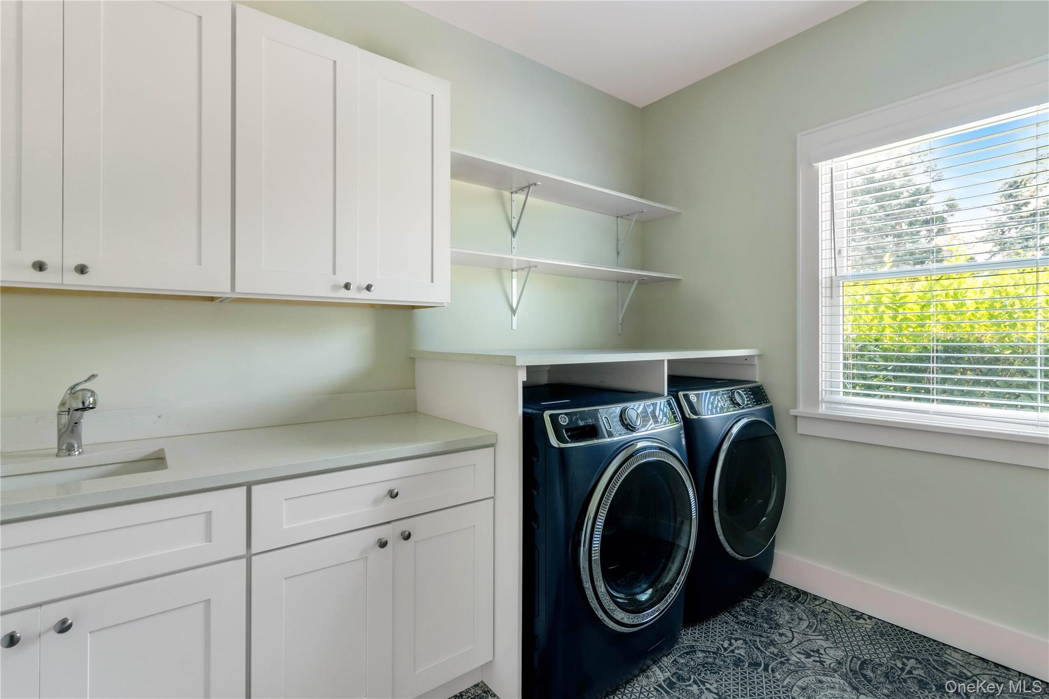 2375 Sound Drive, Greenport, NY 11944