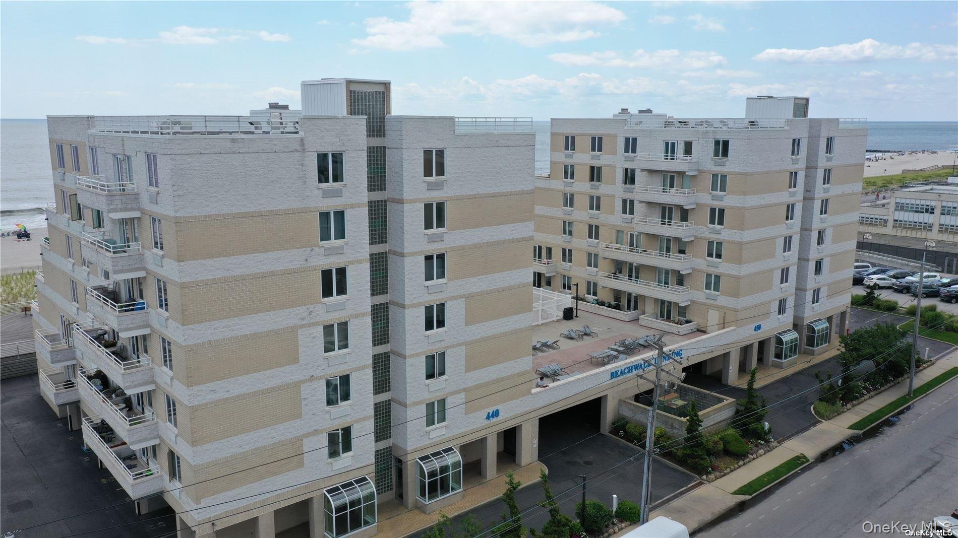 450 W Broadway # 3F, Long Beach, NY 11561