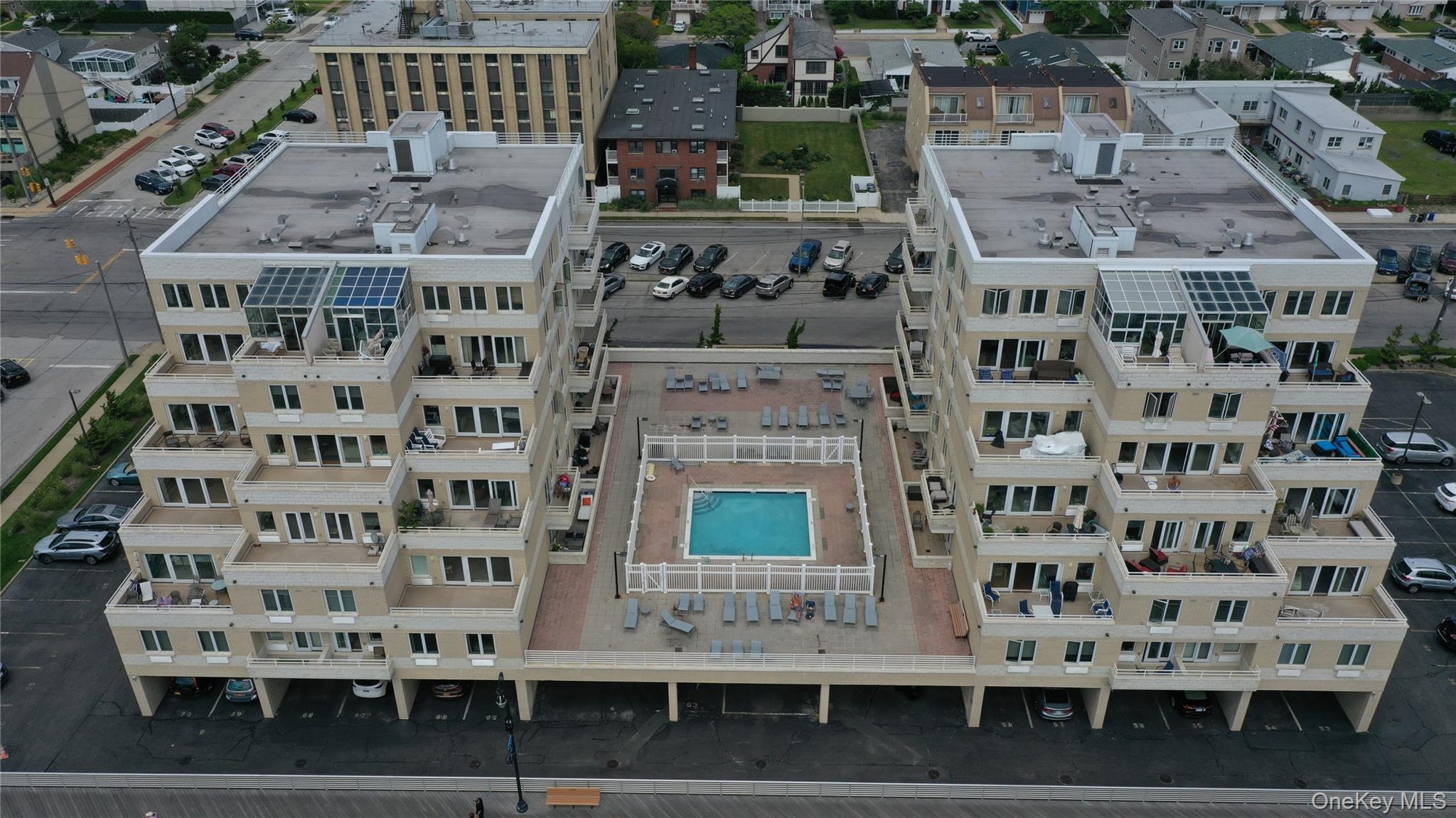 450 W Broadway # 3F, Long Beach, NY 11561