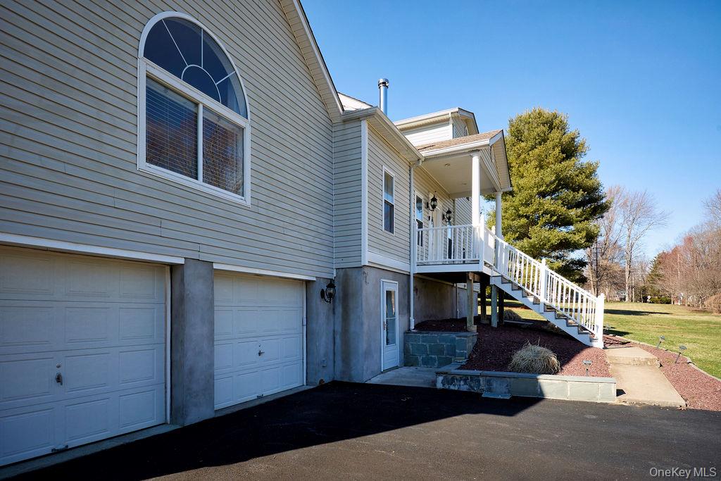 12 Jay Lane, Hopewell Junction, NY 12533