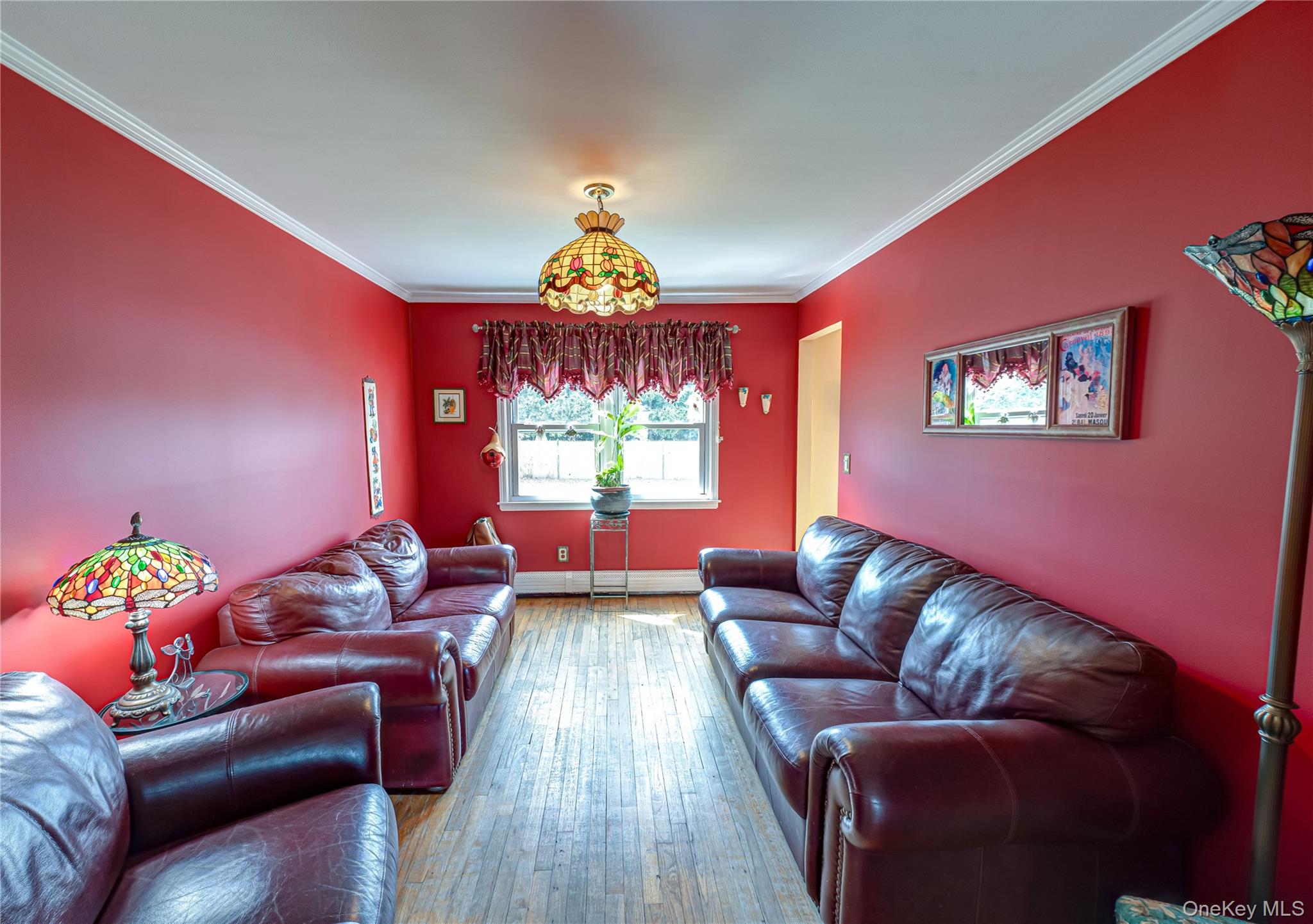 6 Roman Court, Lake Grove, NY 11755