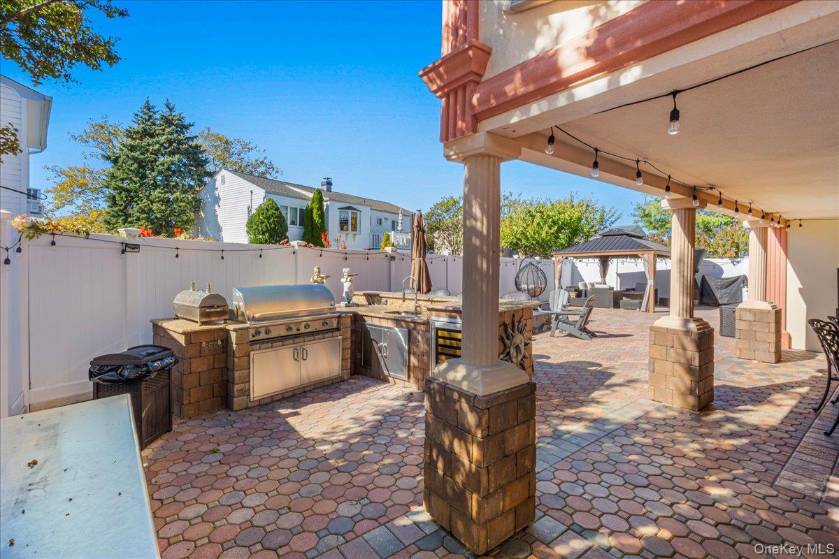 3822 Greentree Drive, Oceanside, NY 11572