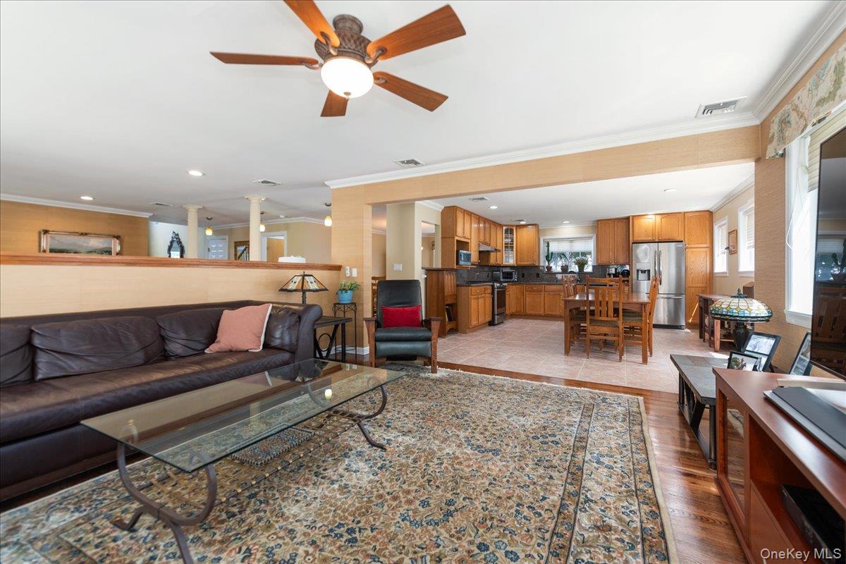 40 E Penn Street, Long Beach, NY 11561